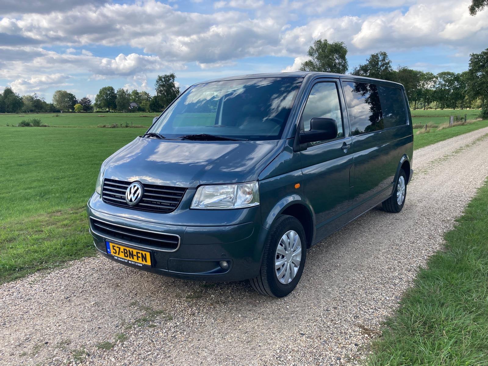 Transporter T5 2.5 TDI met NAP, Voorwielaandrijving, Zwart, Volkswagen, 2500 kg