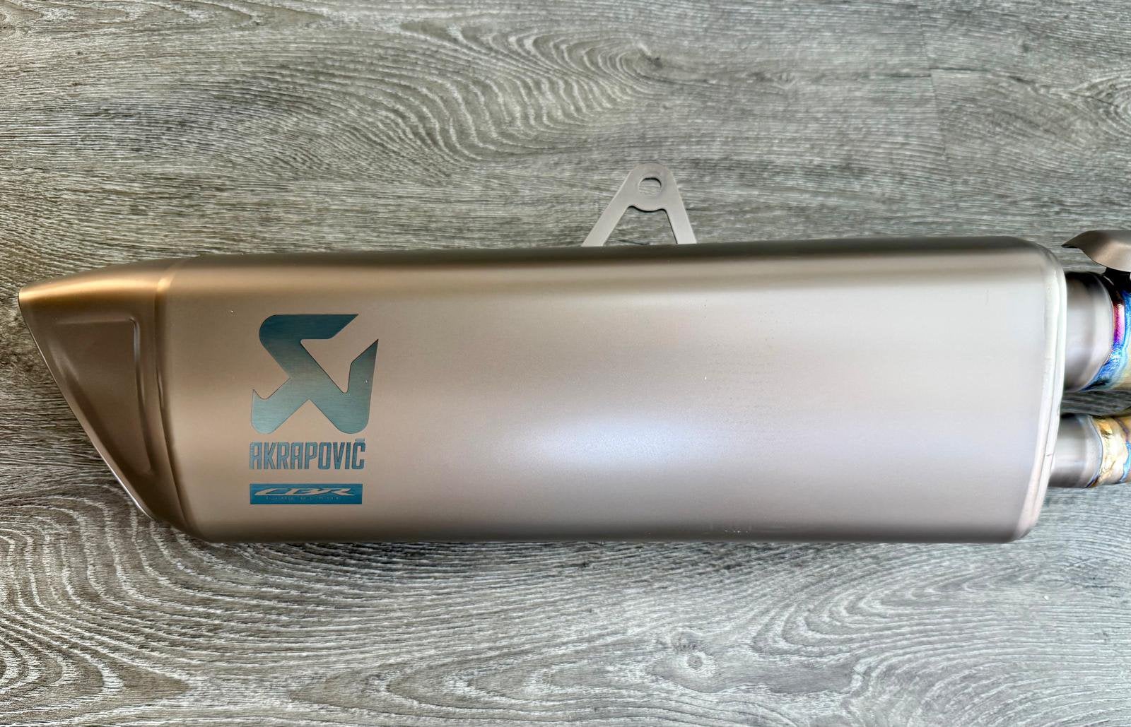 Akrapovic Titanium Demper Honda CBR1000RR-R Fireblade SC82, Ophalen of Verzenden, Gebruikt