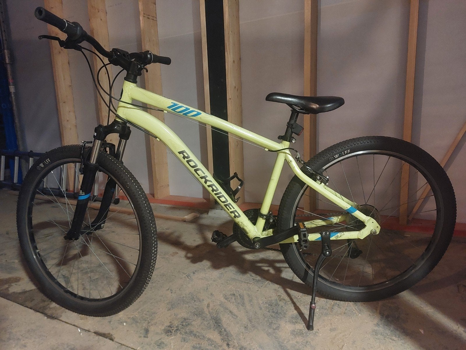 Rockrider st100 27,5 inch
voorvering
21 versnellingen, Fietsen en Brommers, Gebruikt, Heren, Ophalen, Overige merken