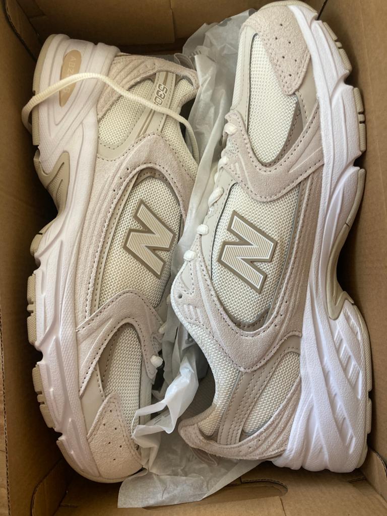 New Balance - maat 43 - nieuw! - exclusief, Kleding | Dames, Schoenen, Ophalen of Verzenden, Nieuw, Sneakers of Gympen