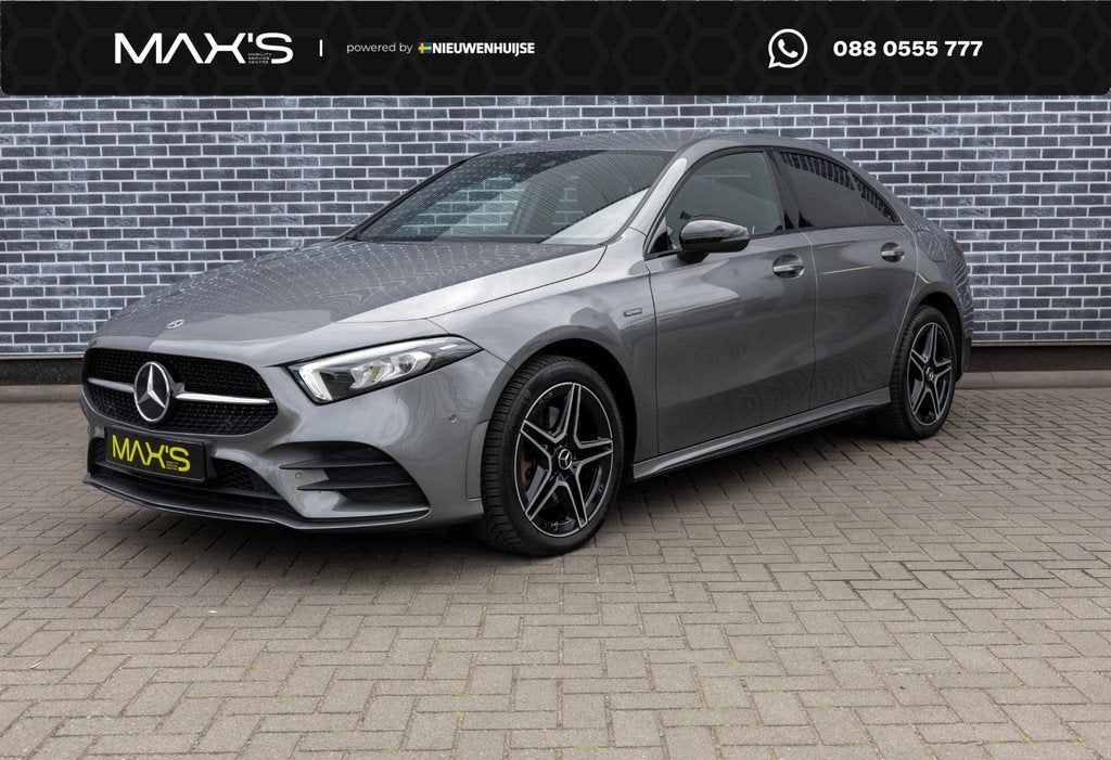 Mercedes-Benz A-klasse A 250 e AMG-Line | Night-pakket | MBU, Auto's, Mercedes-Benz, Euro 6, 4 cilinders, 16 kWh, Leder en Stof