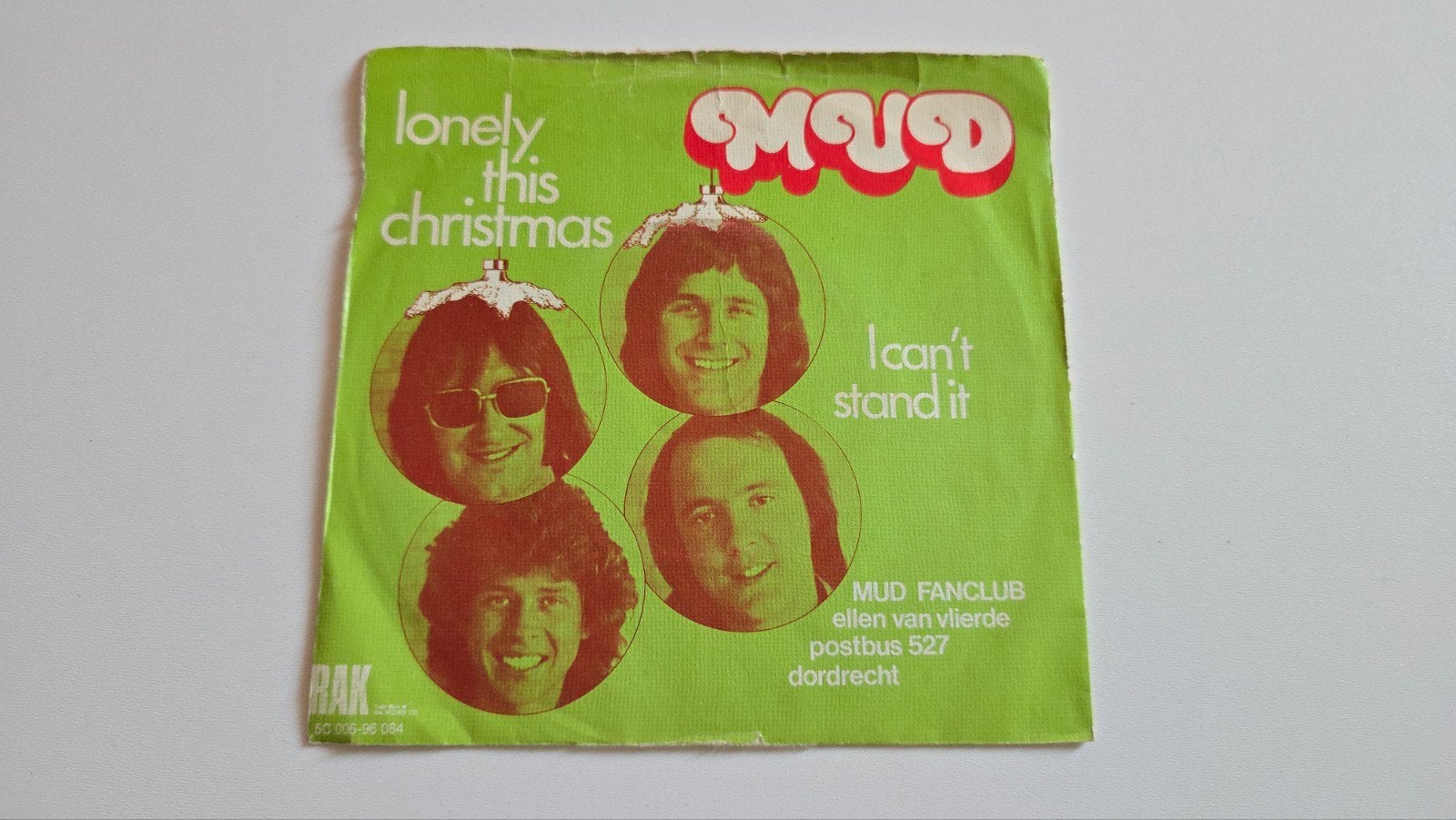 Mud Lonely This Christmas - Vinyl Single, Ophalen of Verzenden, Zo goed als nieuw, Pop