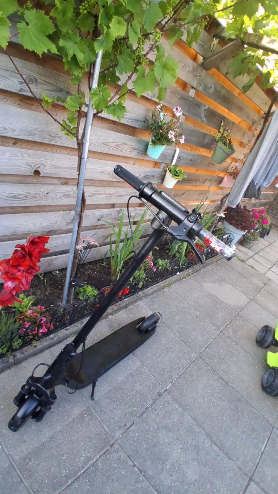 Nine bot elektrische step, Auto diversen, Fietsendragers, Ophalen of Verzenden, Zo goed als nieuw, Trekhaakdrager