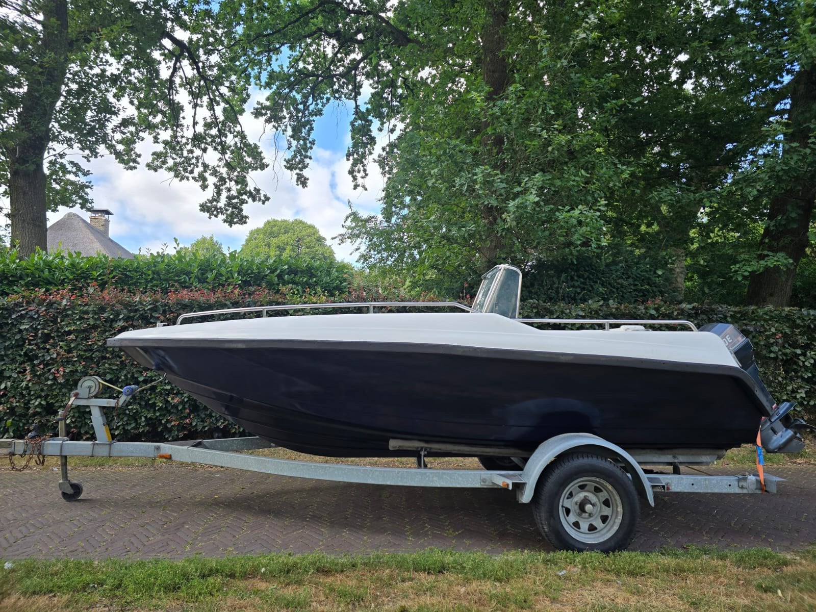 Consoleboot compleet met trailer en motor, Watersport en Boten, Vis- en Consoleboten, Zo goed als nieuw, Buitenboordmotor, Ophalen