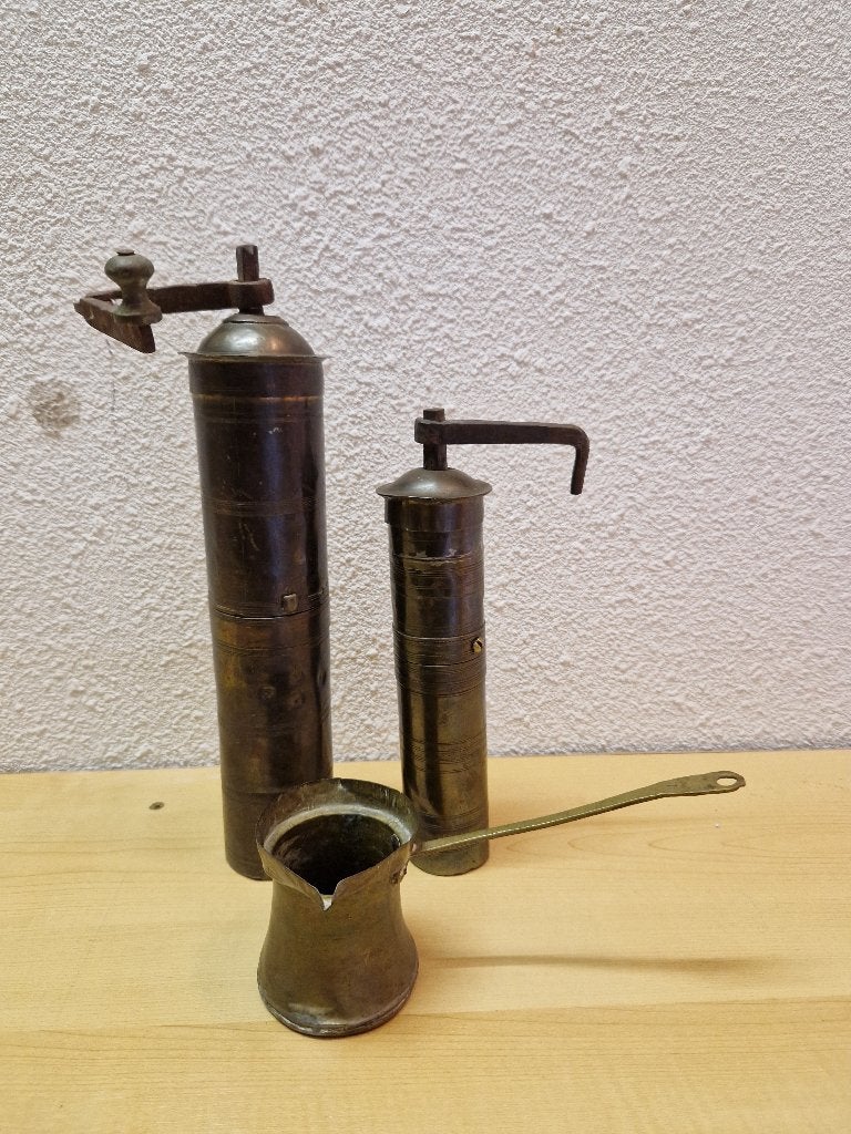 Griekse koffiemolens klein en groot, koffiekan (brikie), Antiek en Kunst, Antiek | Keukenbenodigdheden, Ophalen of Verzenden