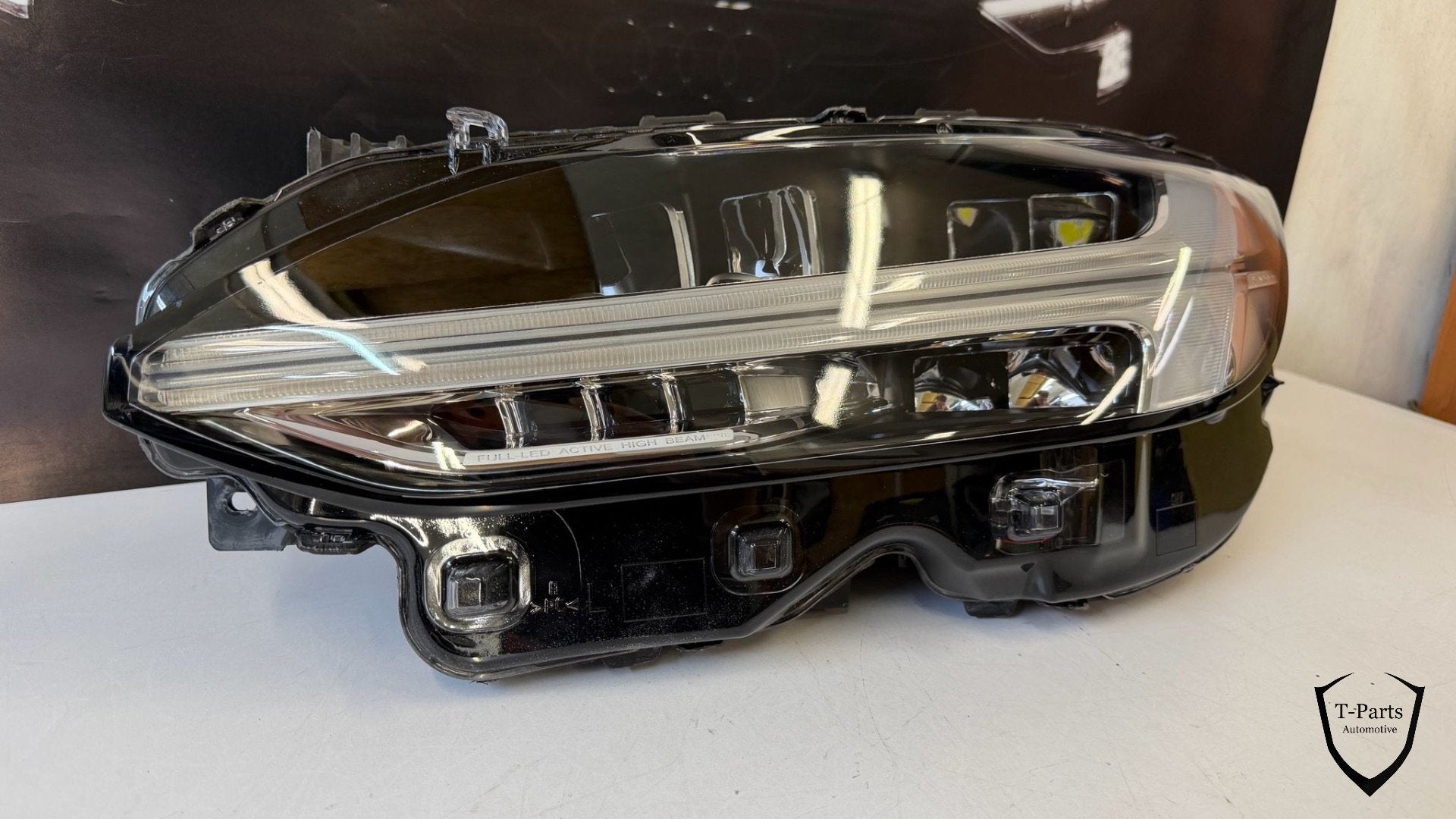 links koplamp VOLVO V90 S90 (X) VOLLEDIGE LED ACTIEVE GROOTL, Gebruikt, Gunnar Engellaus vag 8
405 31  Gothenburg, SE, Info@volvocars.com