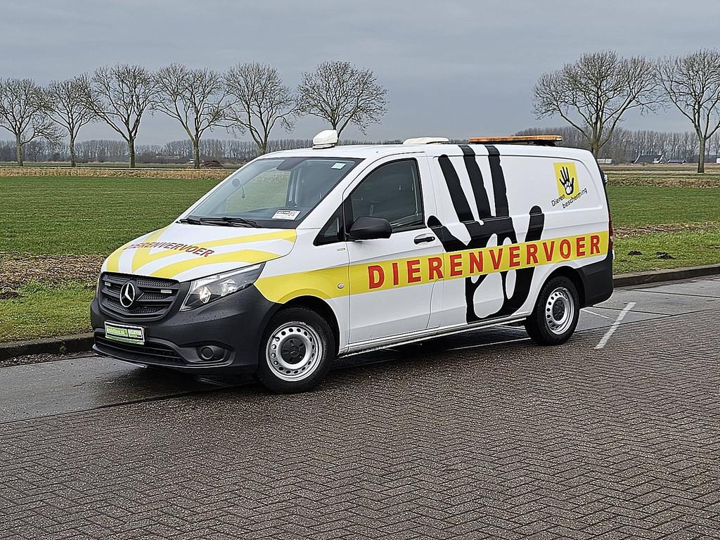 MERCEDES-BENZ VITO 111 dierenvervoer, Auto's, Gebruikt, Euro 6, 4 cilinders, Wit