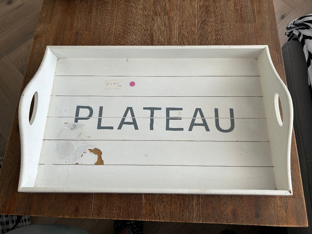 Decoratief wit houten dienblad met 'PLATEAU' opdruk, Gebruikt, Met opstaande rand, Ophalen of Verzenden, Dienblad