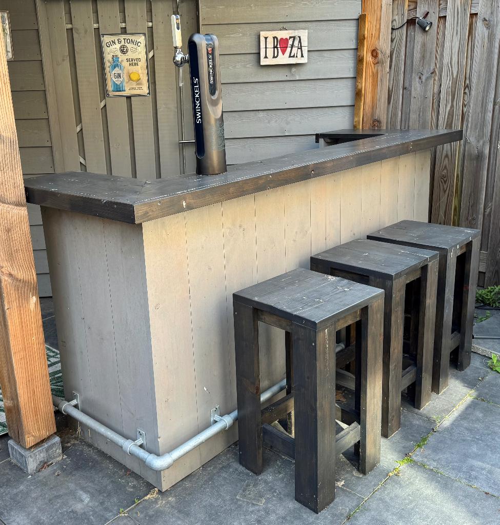 Bar voor tuin of mancave steigerhout 240x78x110 cm + krukken, Ophalen, Gebruikt, Inclusief barstoelen