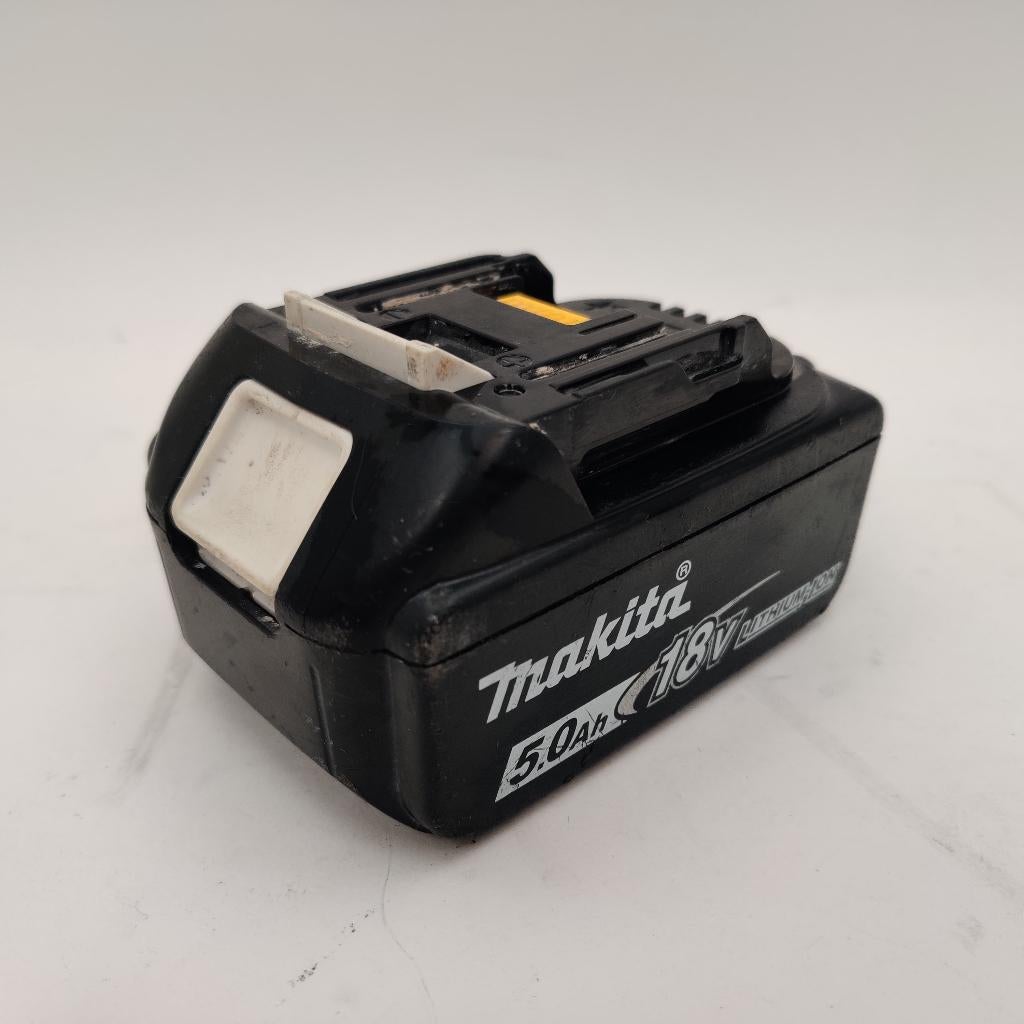 Makita 18V 5.0Ah accu BL1850B nu voor €44.99, Gebruikt, Minder dan 25 mm, Ophalen of Verzenden, Plank
