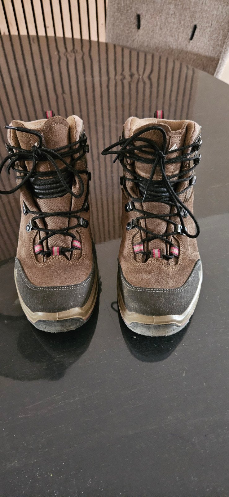 Quechua hoge wandelschoenen bergschoenen maat 37, Ophalen of Verzenden, Gebruikt, Schoenen