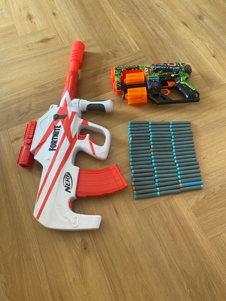 2 nerf guns - pijltjes, Ophalen, Zo goed als nieuw