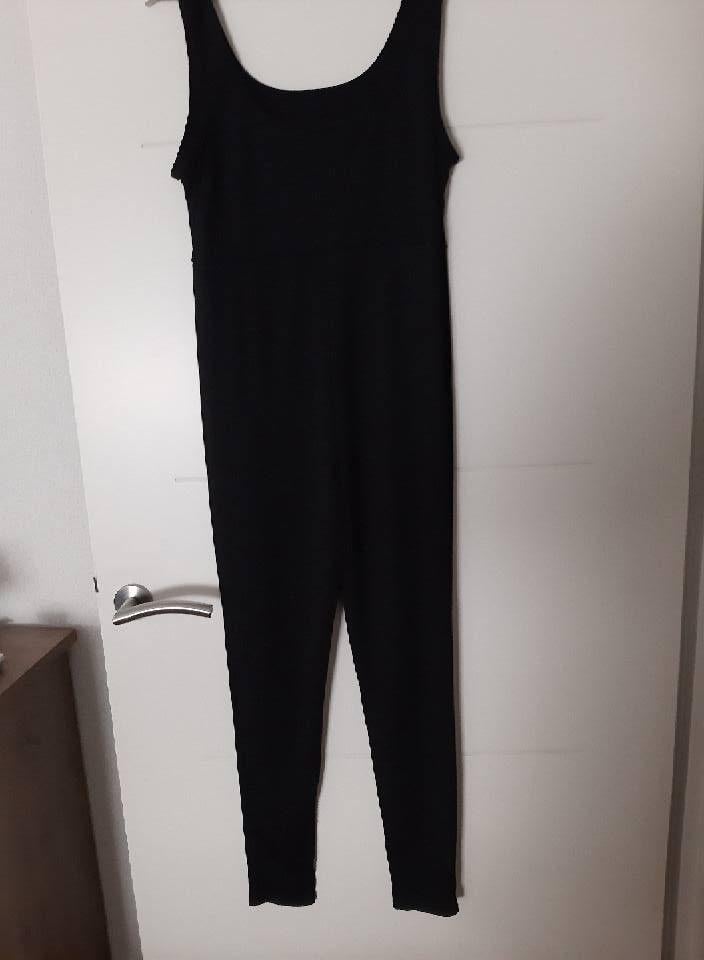 NIEUWE zwarte zwangerschaps jumpsuit Mt M/L, Kleding | Dames, Positiekleding, Maat 38/40 (M), Overige typen, Zwart, Nieuw