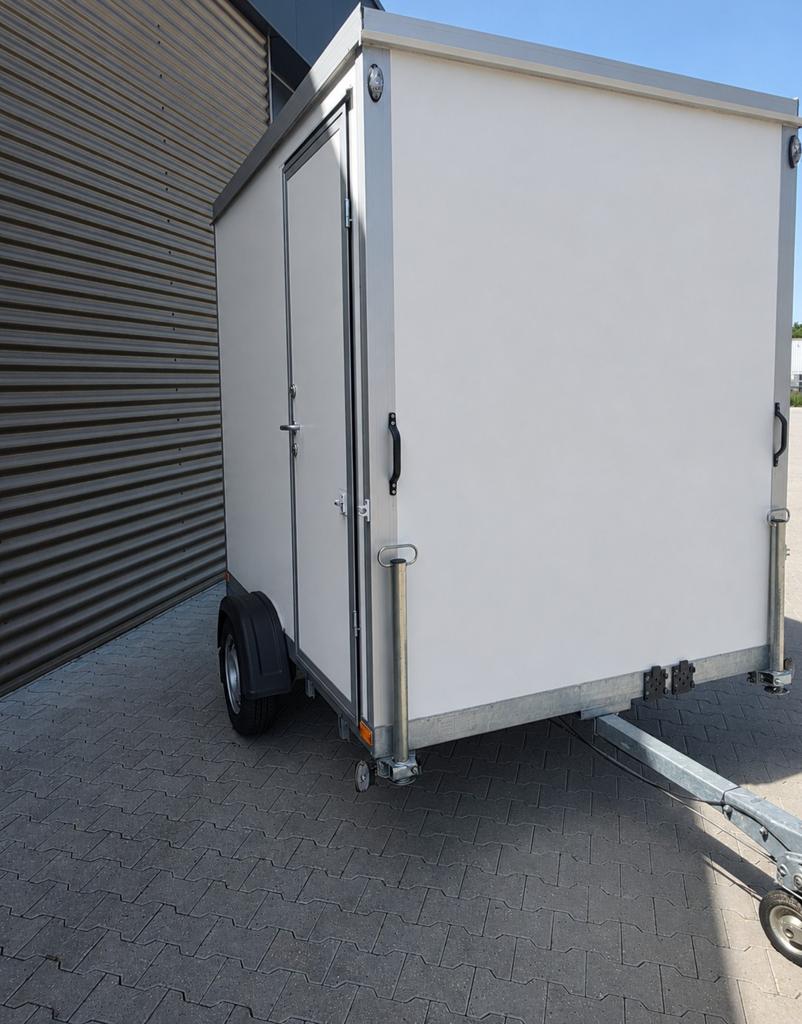 Te Huur: Mobiele badkamer, Huis en Inrichting, Badkamer | Complete badkamers, Ophalen