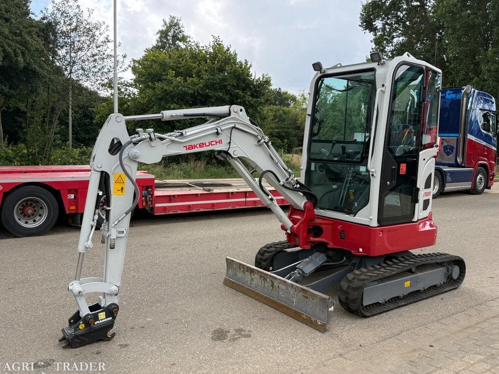 Takeuchi TB325 TB325, Niet opgegeven, -, Niet opgegeven, Graafmachine
