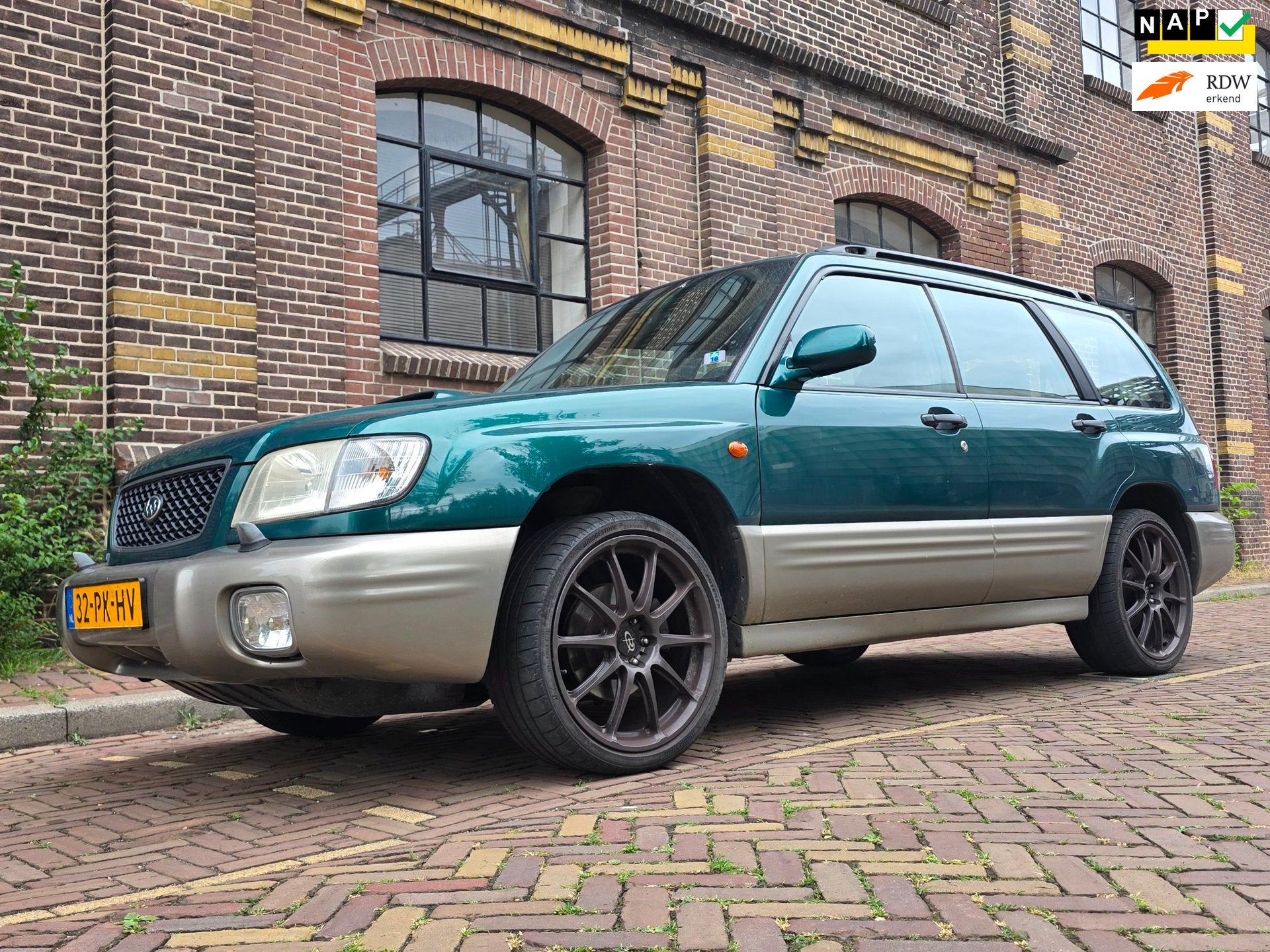 Subaru Forester 2.0 AWD S-Turbo Afneembare Trekhaak / Airco, Auto's, Subaru, 4 cilinders, Vierwielaandrijving, Metallic lak, 170 pk