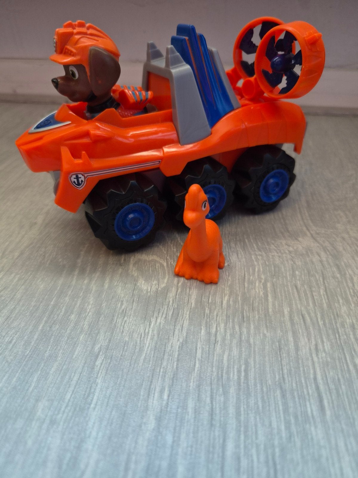 Paw Patrol Rubble's Dino Rescue Voertuig met Figuur, Ophalen, Zo goed als nieuw