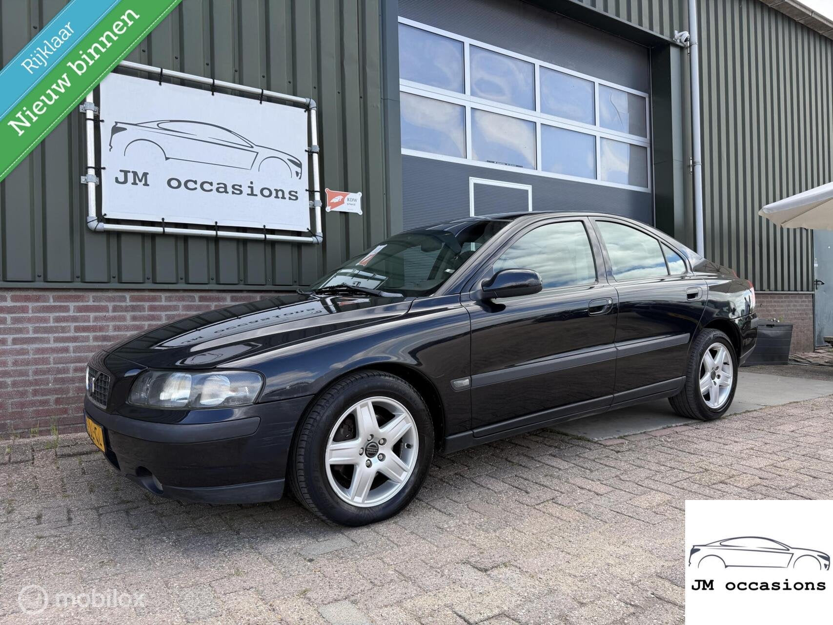 Volvo S60 2.4|Airco|Cruise|half leder|Lm velgen|APK 09-2027|, Auto's, Voorwielaandrijving, S60, Zwart, Origineel Nederlands