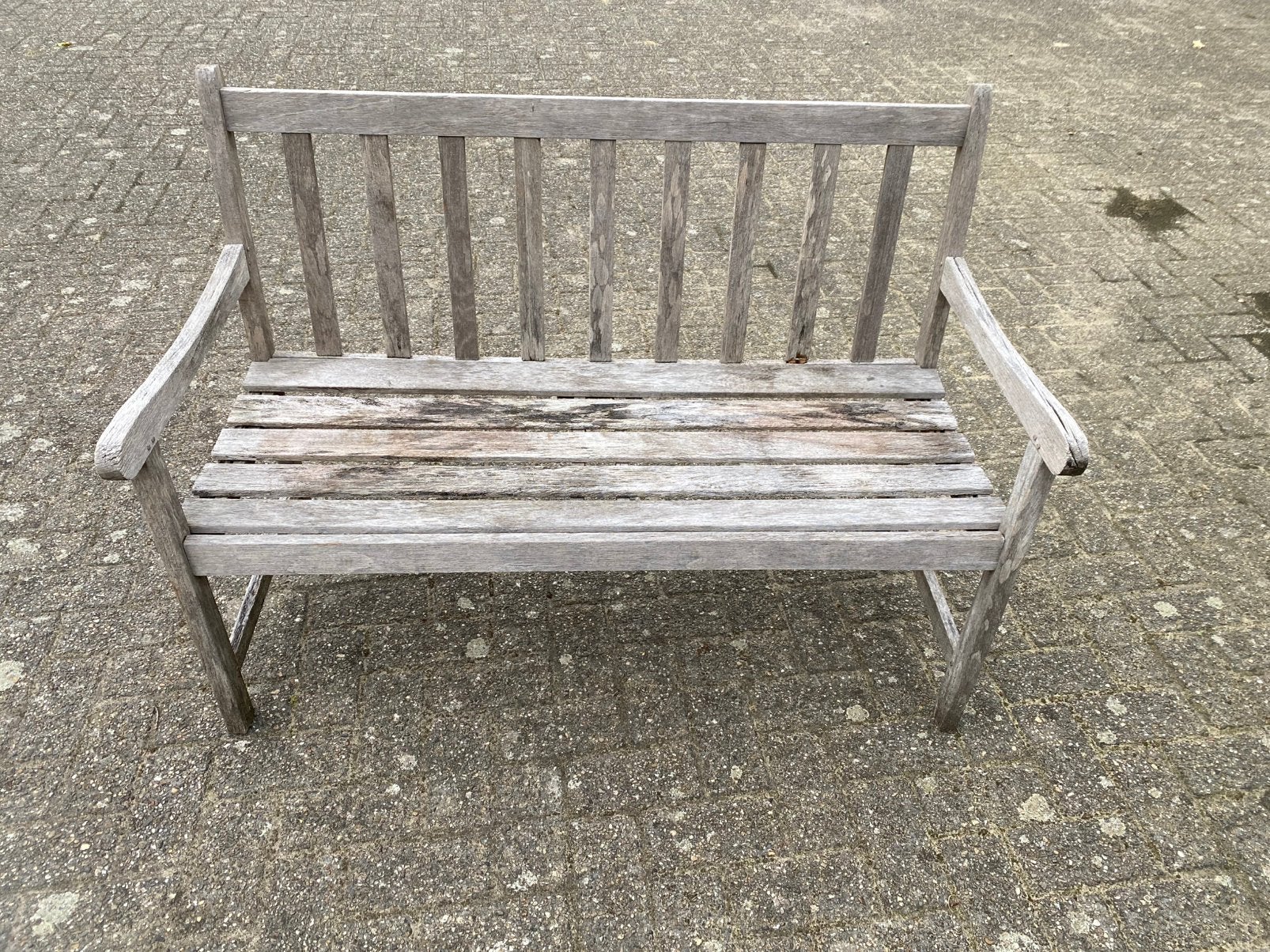 Leuk houten bankje, Ophalen, Zo goed als nieuw, Hout