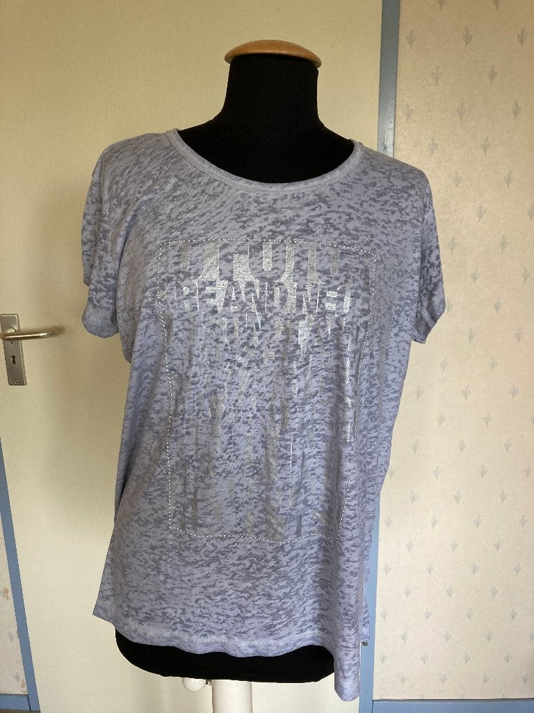 017 Nieuw shirt van Sani Blu in maat 44, Kleding | Dames, T-shirts, Maat 42/44 (L), Nieuw, Korte mouw, Sani Blu