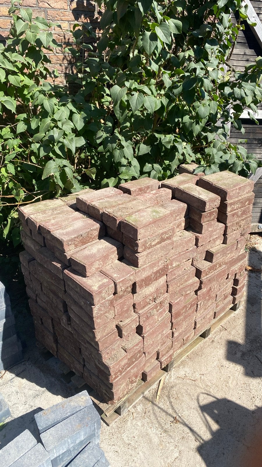 Gratis Gebakken waaltjes 8/9m2, Ophalen, Gebruikt, Klinkers, 10 m² of meer