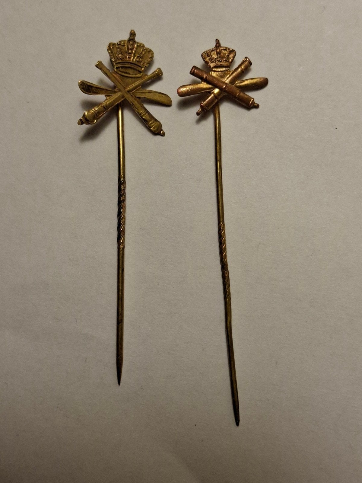 Luchtdoelartillerie speldjes, Verzamelen, Militaria | Algemeen, Ophalen of Verzenden, Landmacht, Nederland, Embleem of Badge
