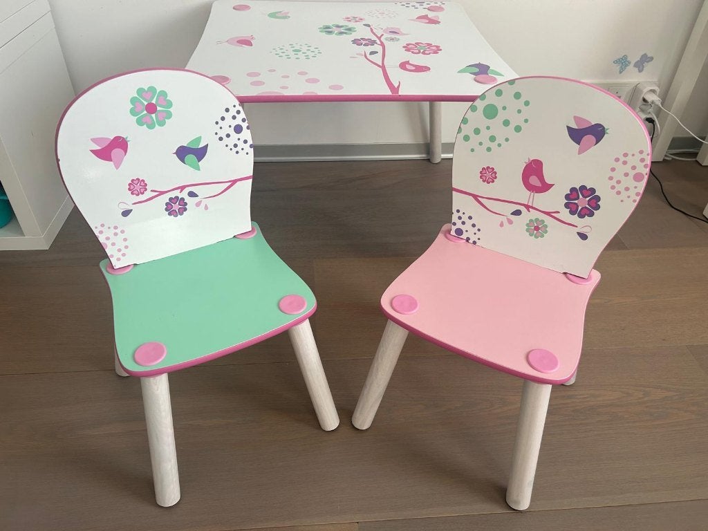 1 Tafeltje en 2 stoeltjes meisjeskamer met bloem en vogel, Ophalen, Zo goed als nieuw, Tafel(s) en Stoel(en)
