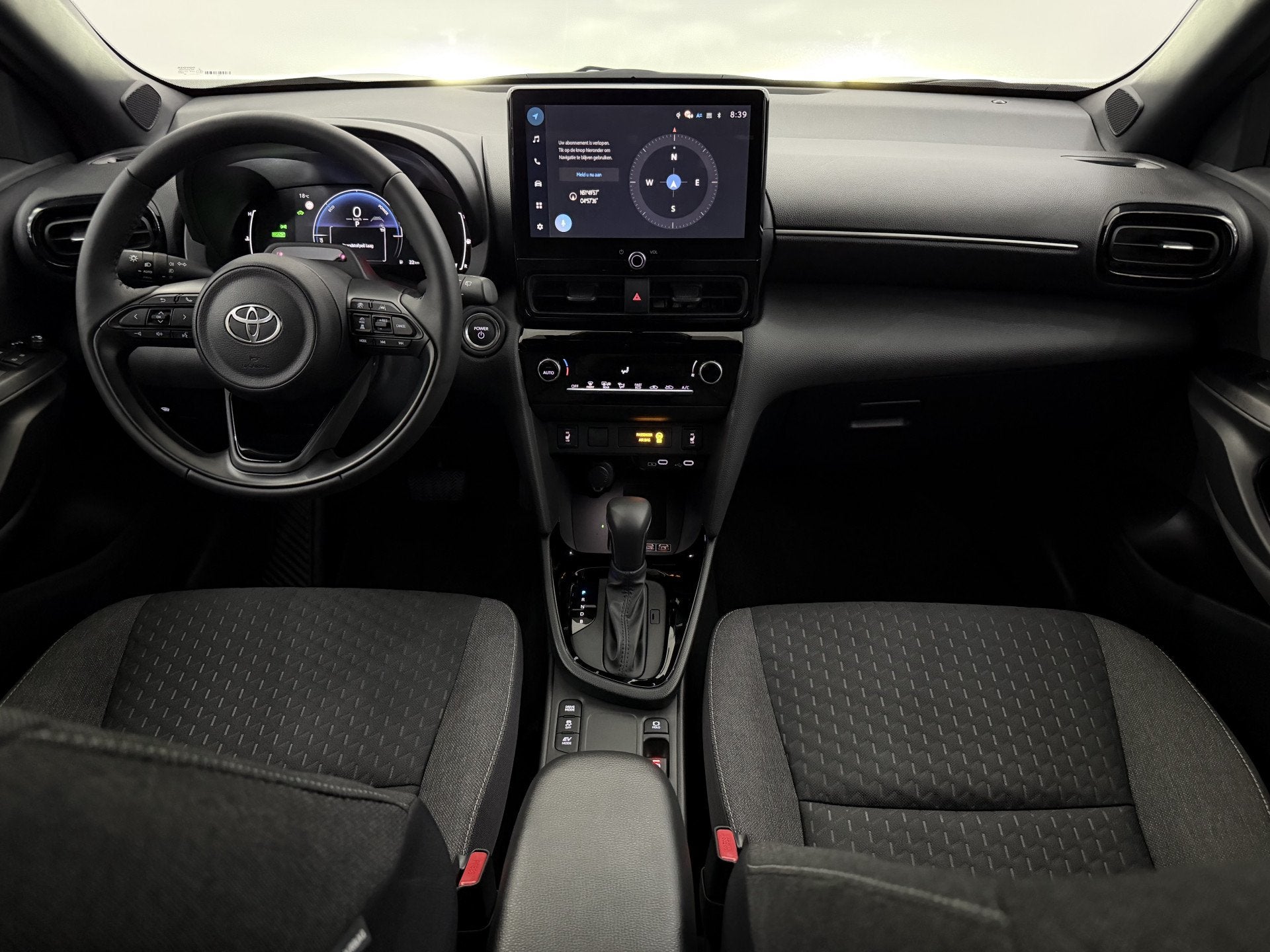 Toyota Yaris Cross 1.5 Hybrid 130 Executive Camera, Navi, St, Stof, Gebruikt, 1490 cc, Bedrijf
