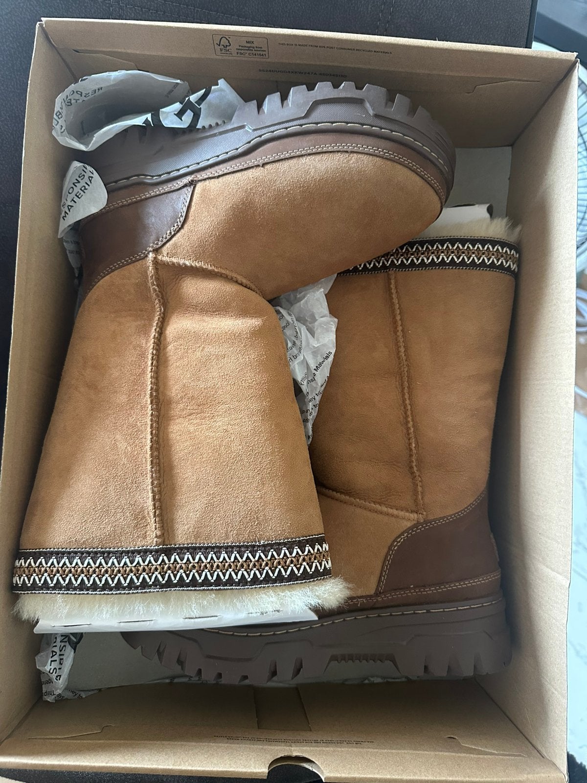 Cognac Ugg Snowboots Classic Tall Trailgazer, Kleding | Dames, Ophalen, Beige, Snowboots, Nieuw
