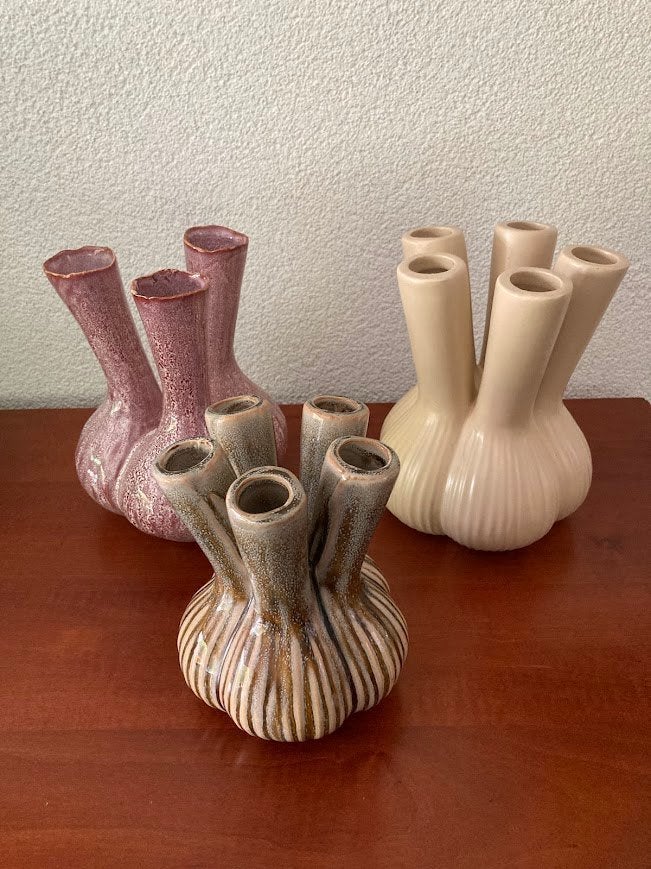 3 Puntgave DK (Daan Kromhout) tulpenvazen. Samen 20 euro, Ophalen, Overige kleuren, Zo goed als nieuw, Met patroon/structuur