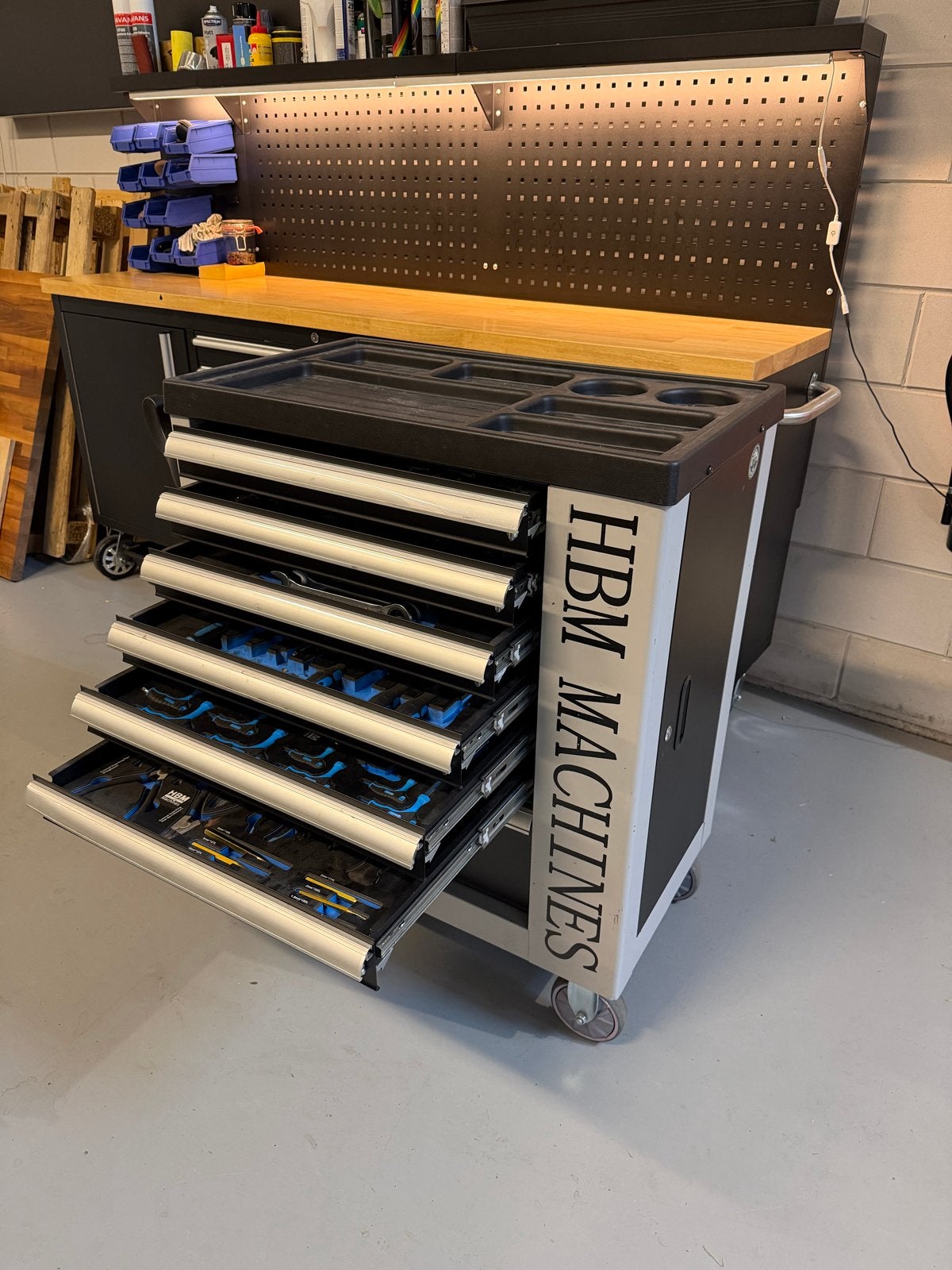 Gevulde gereedschapswagen op wielen - HBM Machines, Ophalen, Gebruikt, Gereedschapsset, Overige merken