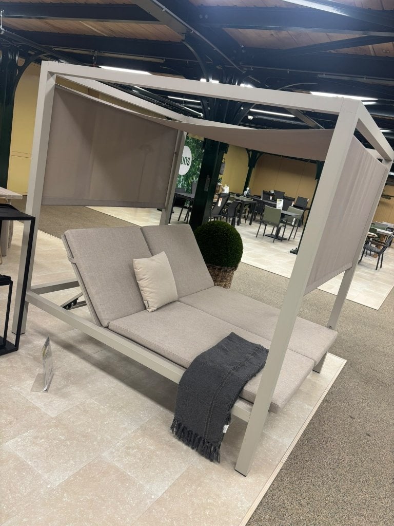 Yoi | Dagbed Cabana | Showroommodel, Ophalen, Zo goed als nieuw, Aluminium, Verstelbaar