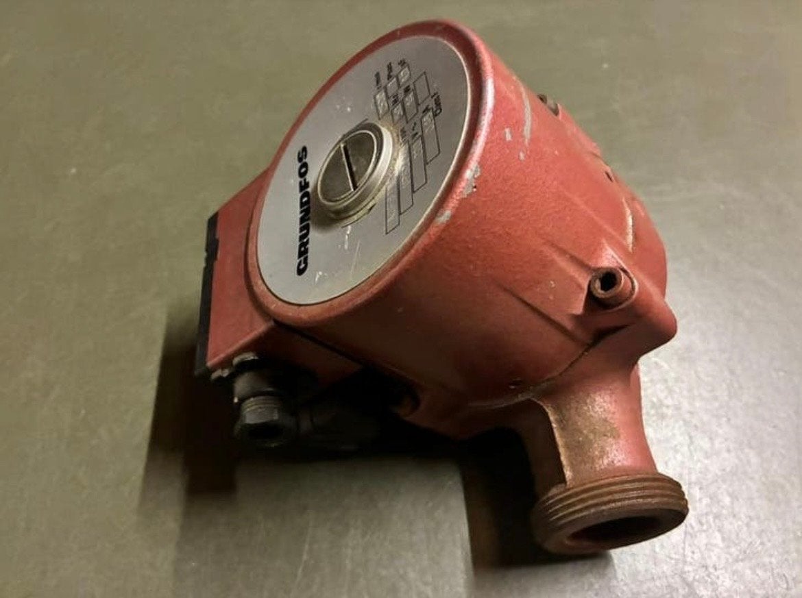Nieuwe Grundfos UP 20-45N 150 220v tapwaterpomp, Ophalen, Minder dan 30 cm, Overige typen, Nieuw