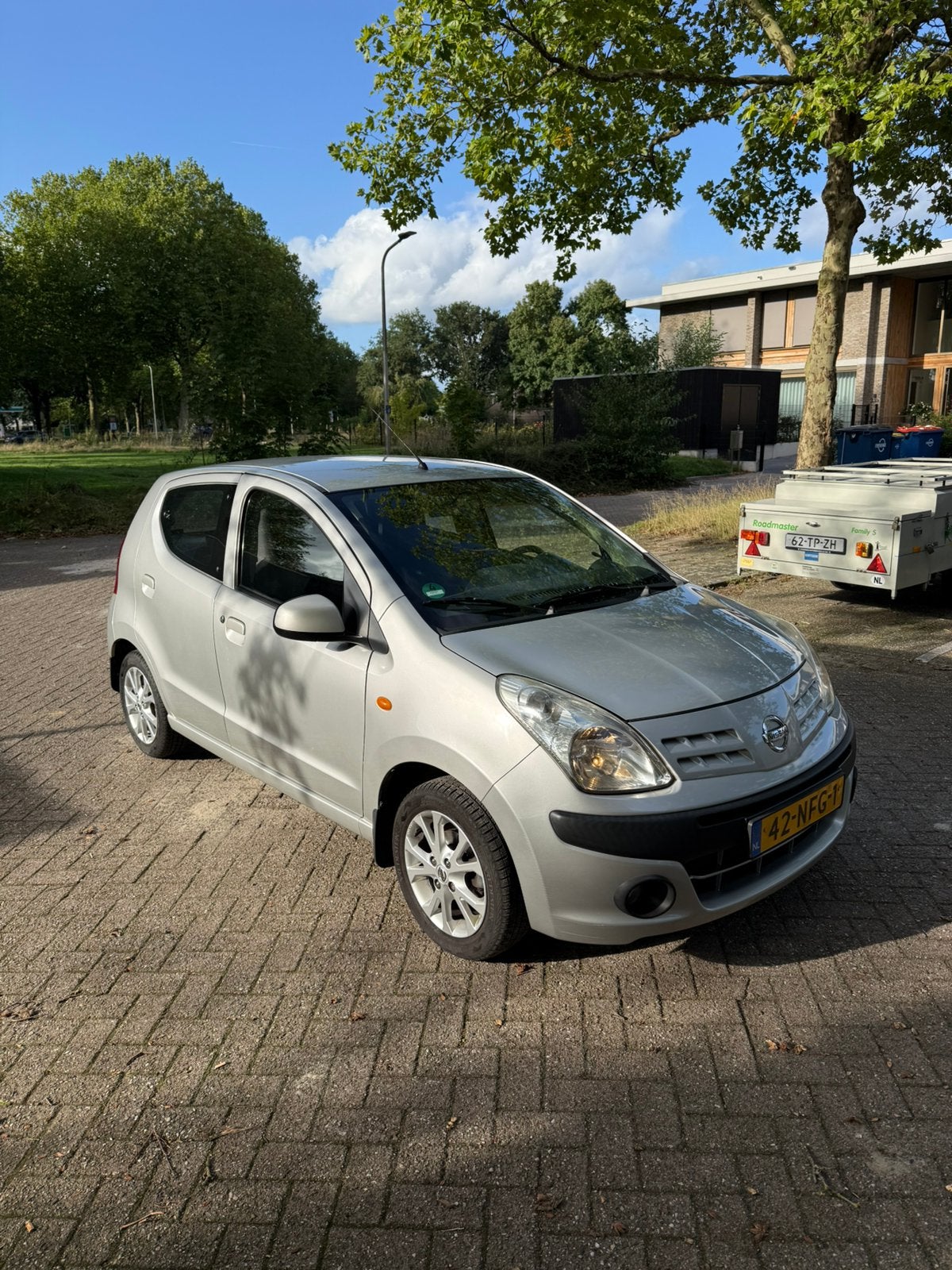 Nissan Pixo 1.0 Look 2010 kleur grijs, met nieuwe APK