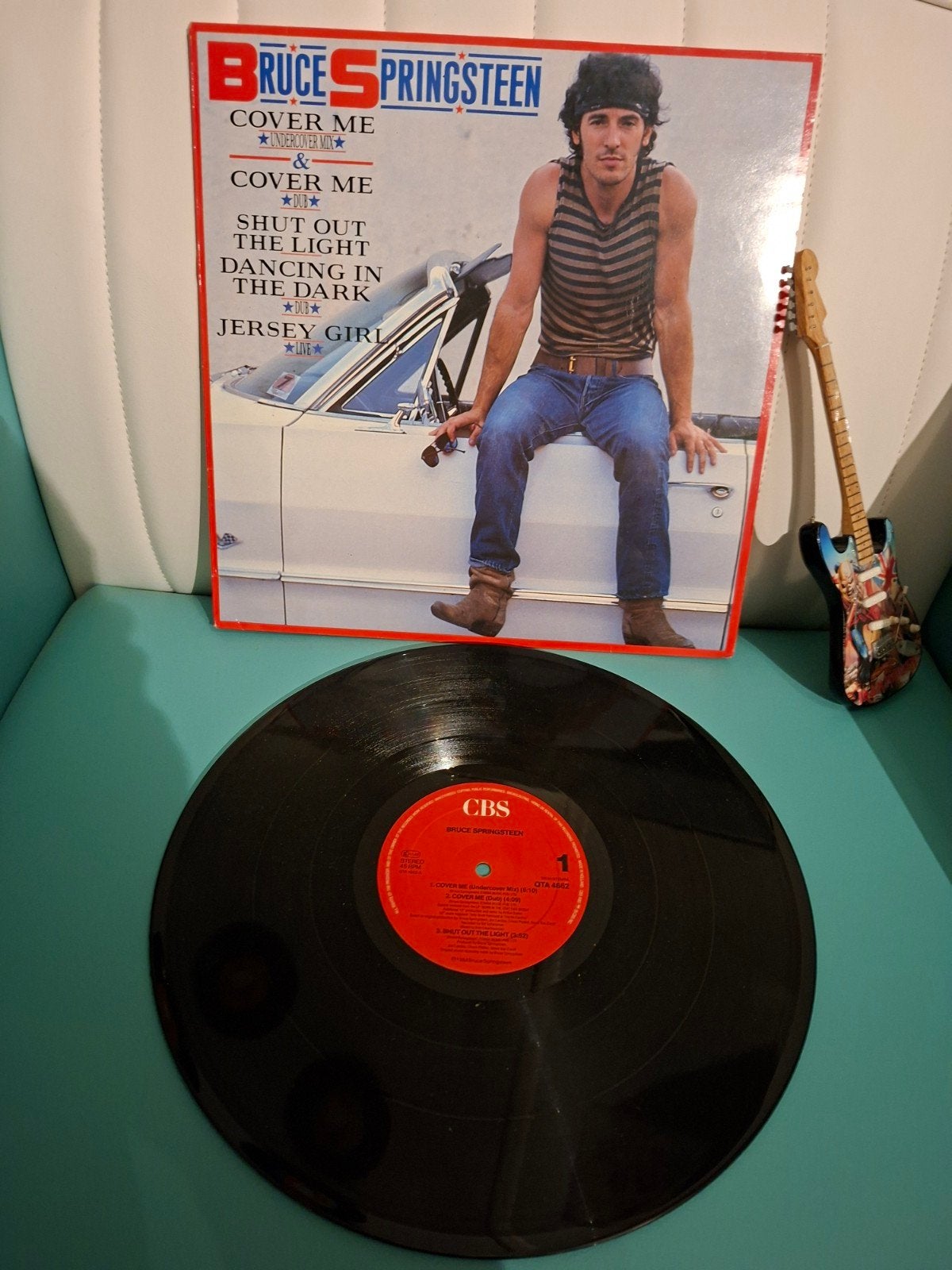 Bruce Springsteen - Cover Me   maxi single  1984, Ophalen of Verzenden, Zo goed als nieuw, Beschermende buitenhoes, 12 inch