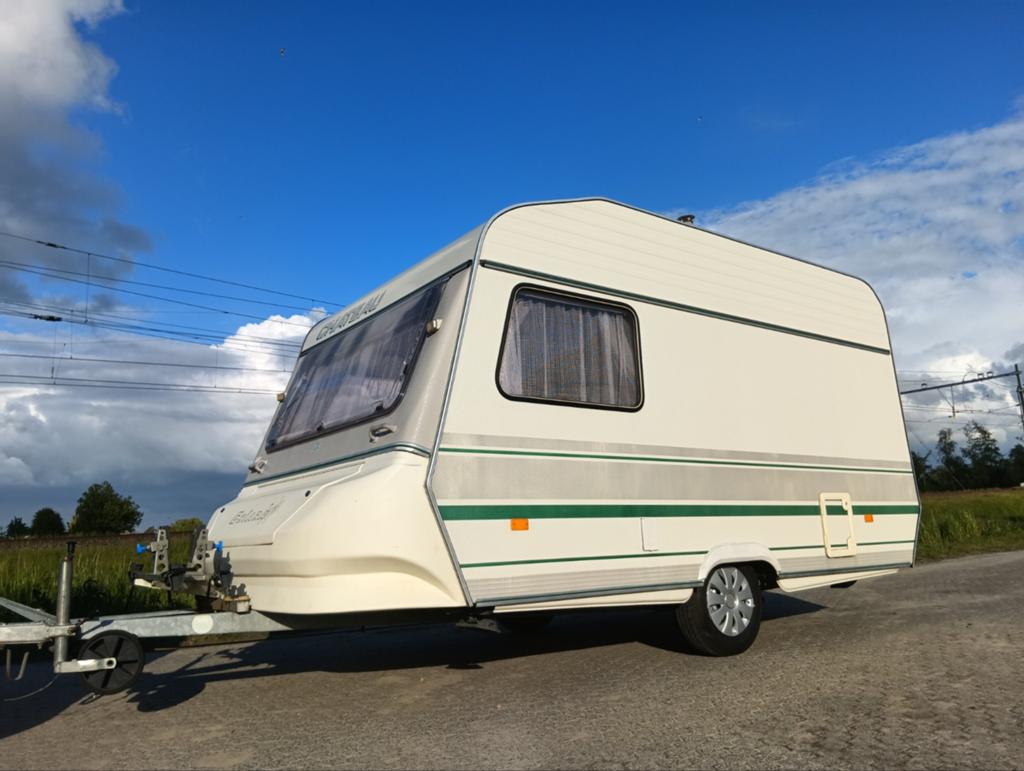Goed onderhouden Chateau Caravan voor vele jaren plezier !!, Particulier