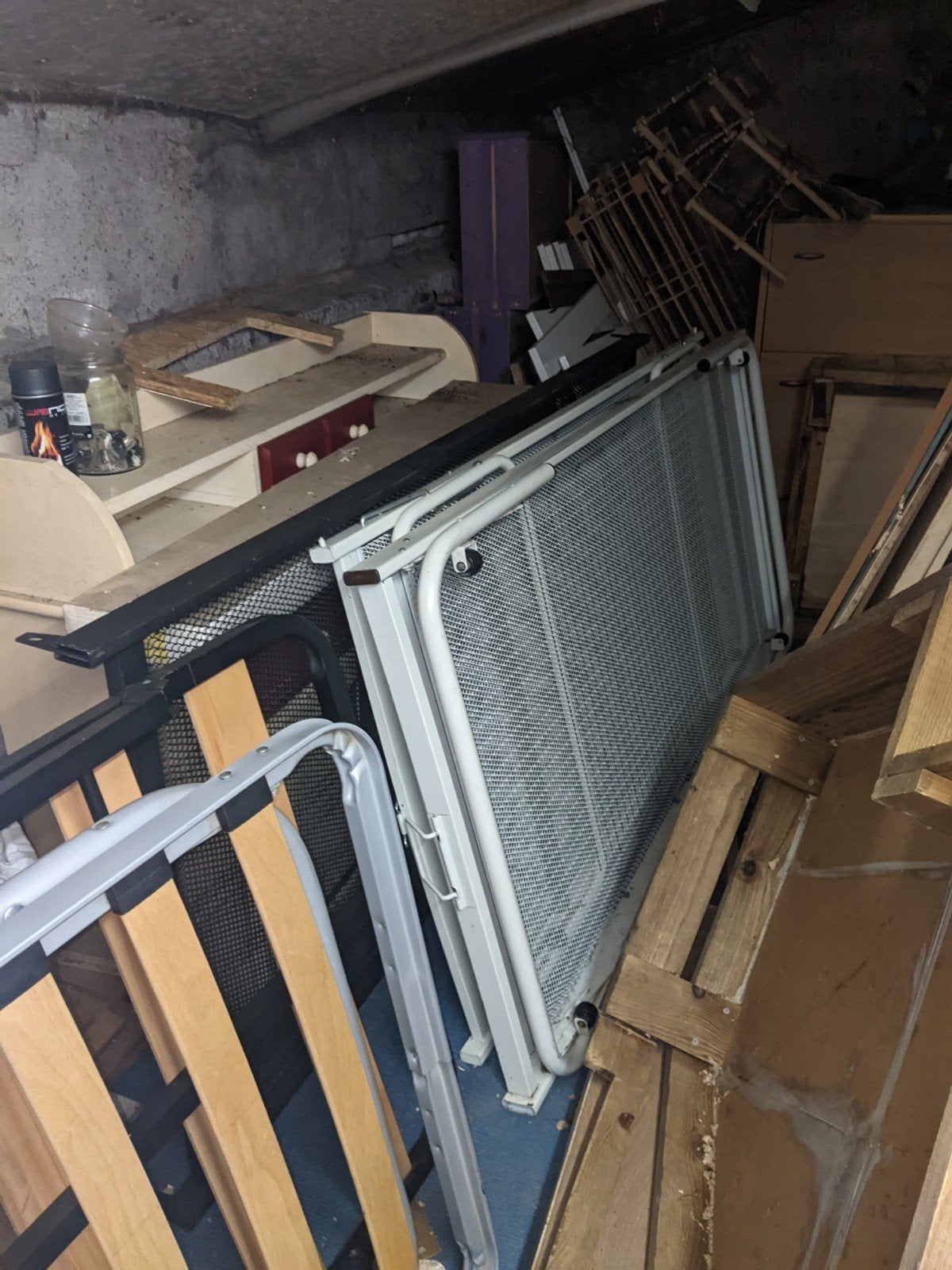 Meerdere bedden met onderschuif bed 90x200, Ophalen, Zo goed als nieuw