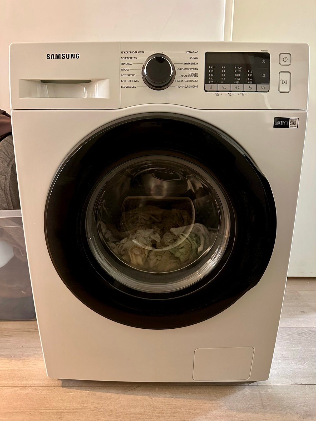 Defecte Samsung wasmachine - GRATIS, Ophalen, 1200 tot 1600 toeren, 8 tot 10 kg, Voorlader