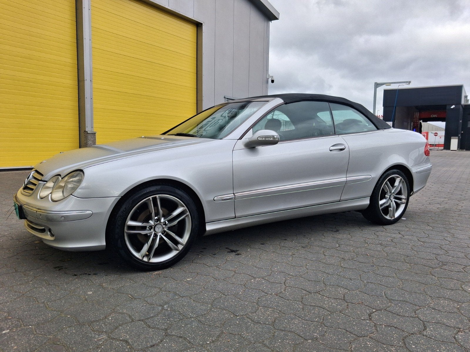 Mercedes-Benz CLK 3.2 Clk320 Cabriolet AUT 2003 Grijs, Auto's, Mercedes-Benz, Bedrijf, CLK, Benzine, G, Cabriolet, Automaat, Geïmporteerd