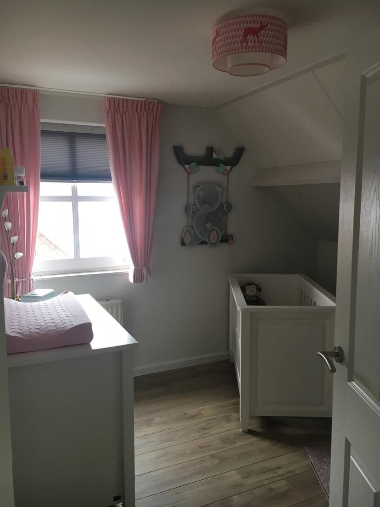 Complete Babykamer Ledikant, Commode, Wandrek + Extra's, Kinderen en Baby's, Kinderkamer | Complete kinderkamers, Ophalen, Zo goed als nieuw