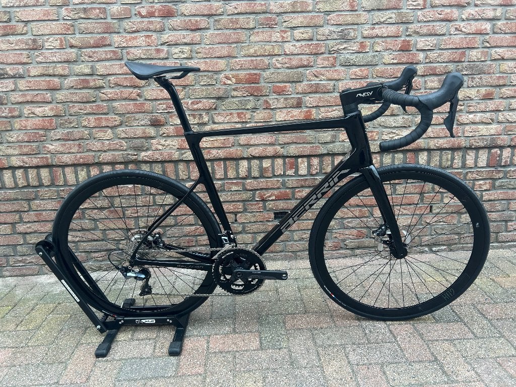 BERRIA BELADOR MAAT XL CARBON ULTEGRA 11 SPEED ZWART GLANS, Overige merken, 28 inch, Carbon, Berria