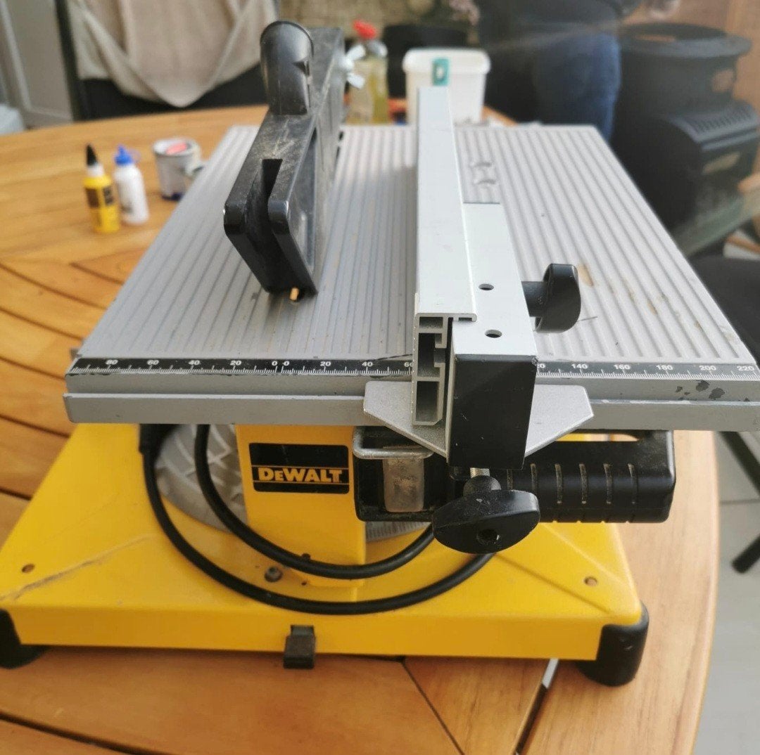 te koop aangeboden: De Walt DW 710