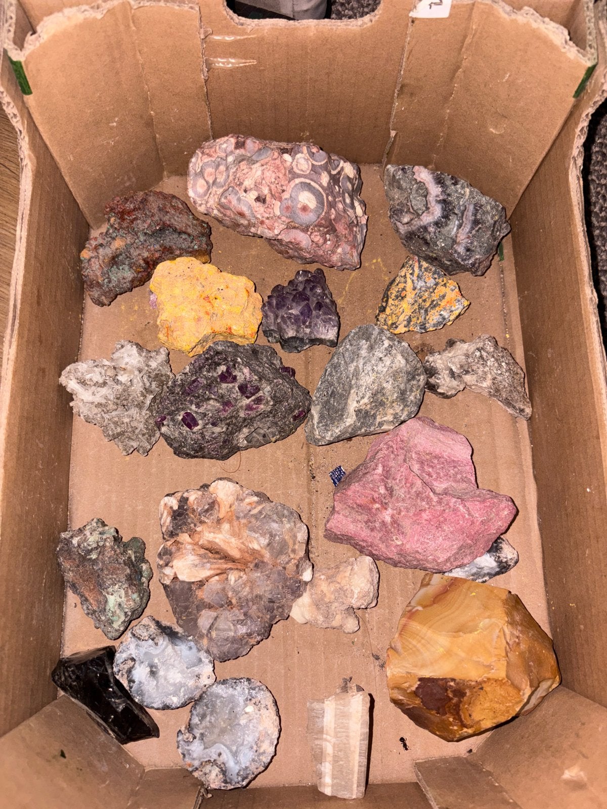 Diverse collectie mineralen en ruwe edelstenen, Verzamelen, Mineralen en Fossielen, Ophalen of Verzenden, Mineraal