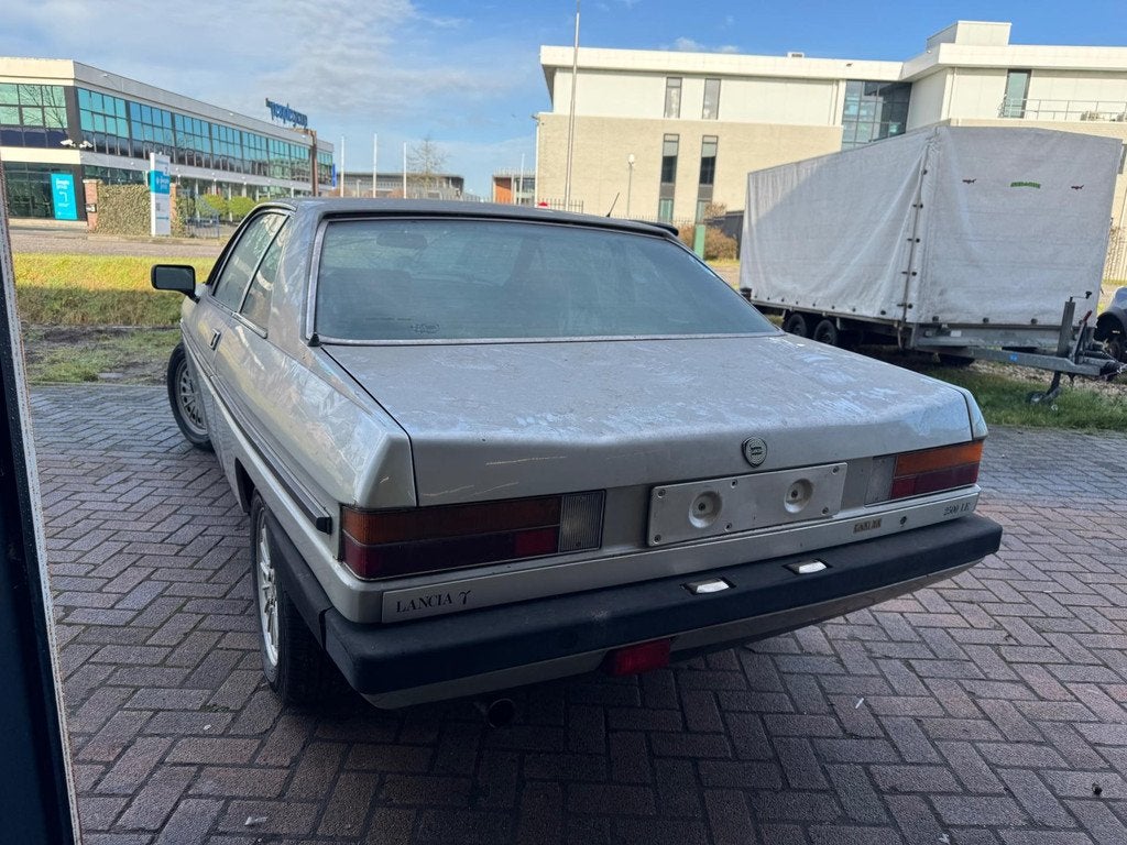 Lancia Gamma coupe Unieke Schuurvondst Loopt en Rijd, Auto's, Lancia, Gebruikt, Overige modellen, 4 cilinders, 1340 kg