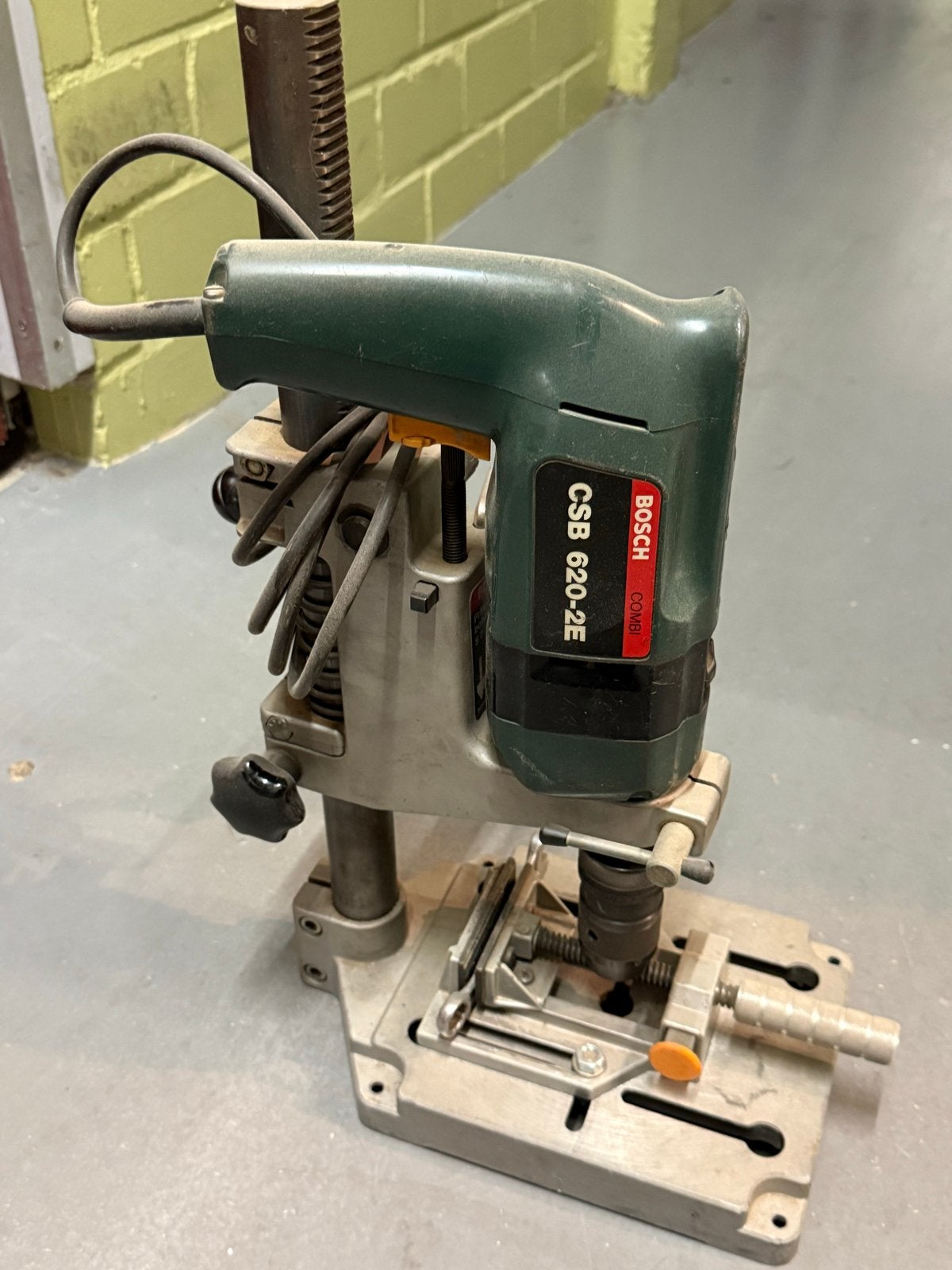 Bosch CSB 620-2E Boormachine met Boorstandaard, Klopboormechanisme, Ophalen, Boormachine, Gebruikt