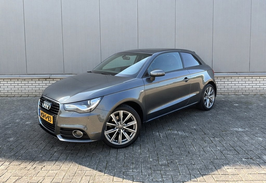 Audi A1 1.4 TFSI Pro Line S S-Line Stoelverw Automaat Vol Op, Auto's, Audi, Euro 5, 4 cilinders, 4 stoelen, Leder en Stof