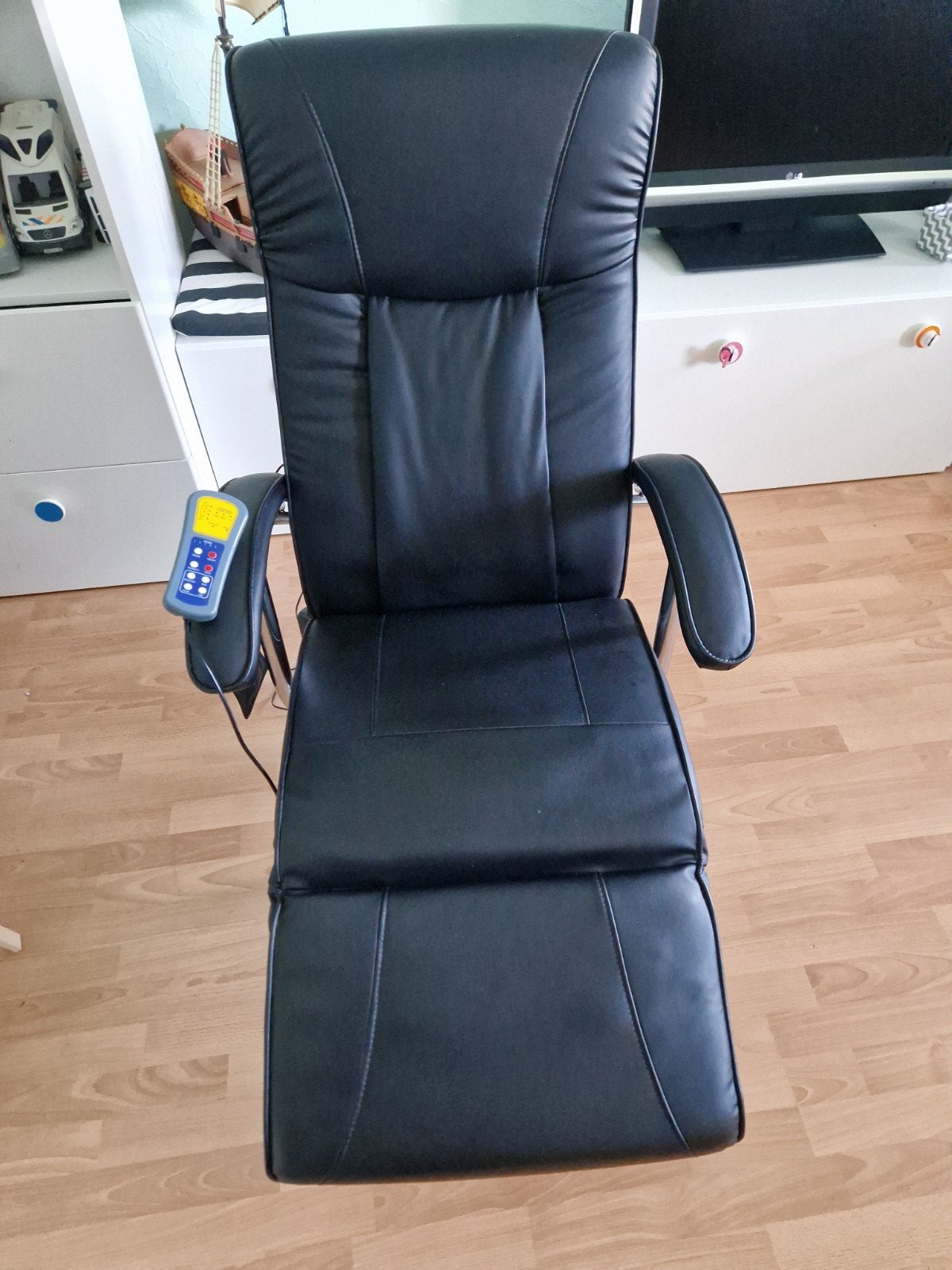 Zwarte Massagefauteuil met Voetensteun - Comfortabel, Huis en Inrichting, Stoelen, Ophalen, Zwart, Modern, Comfort, Nieuw