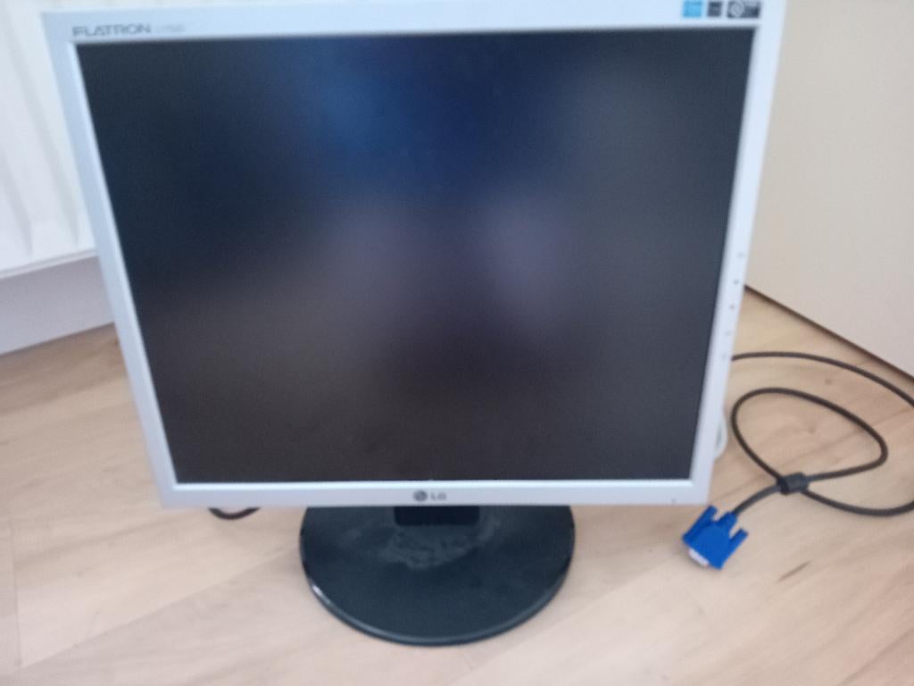 Flatron L1752S monitor., Gebruikt, Ophalen of Verzenden, Overige typen, Onbekend