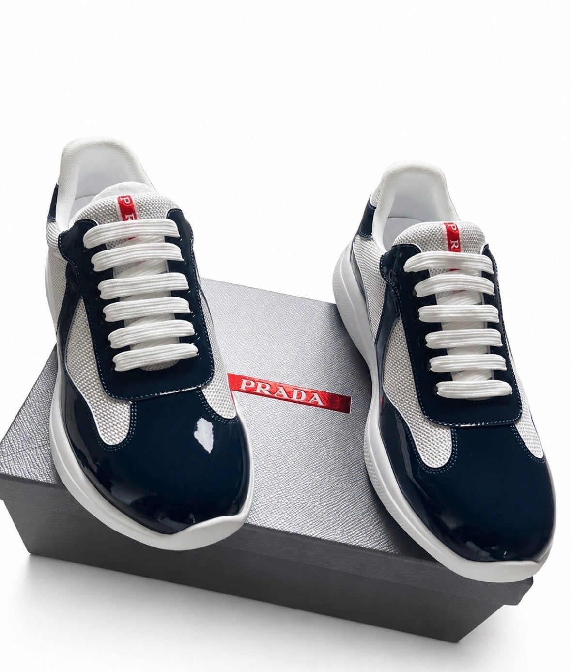 Prada Sneakers Maat 40-45, Kleding | Dames, Schoenen, Ophalen of Verzenden, Zo goed als nieuw, Blauw, Sneakers of Gympen