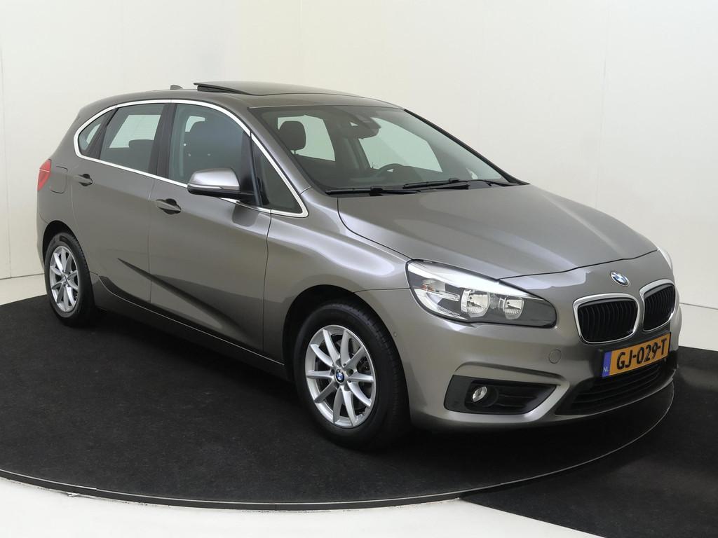 BMW 2-serie Active Tourer 218i Essential | Business-pakket |, Gebruikt, Euro 6, Origineel Nederlands, Lichtsensor